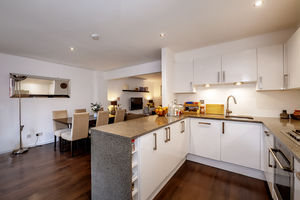 Kitchen- click for photo gallery